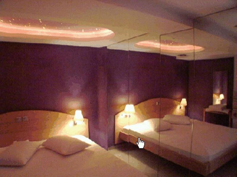 Hotel Niki Пірей Екстер'єр фото