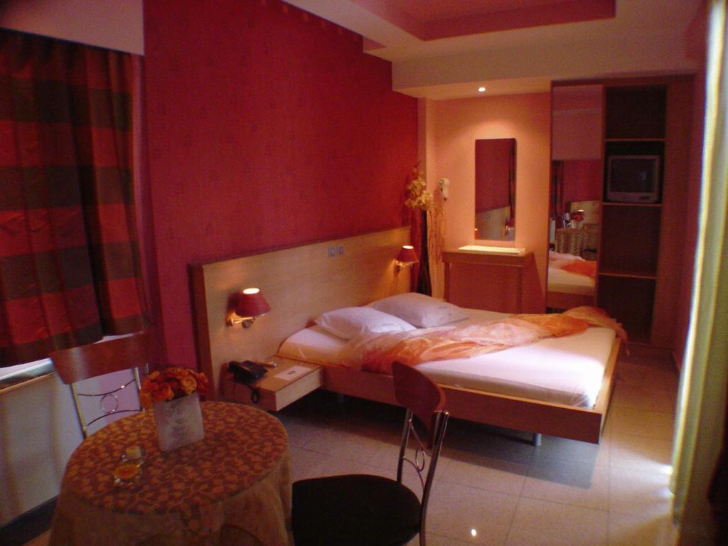 Hotel Niki Пірей Екстер'єр фото